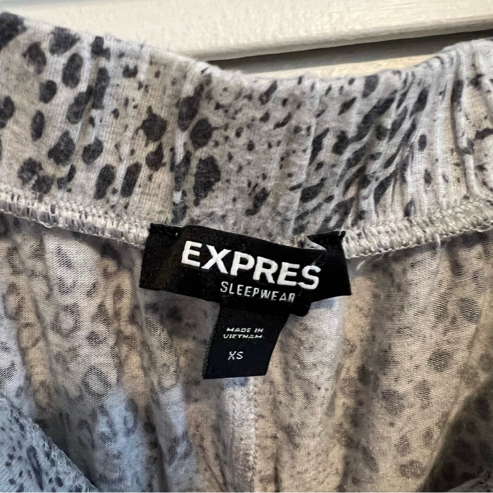 Express Pajama Set - Picture 6 of 6